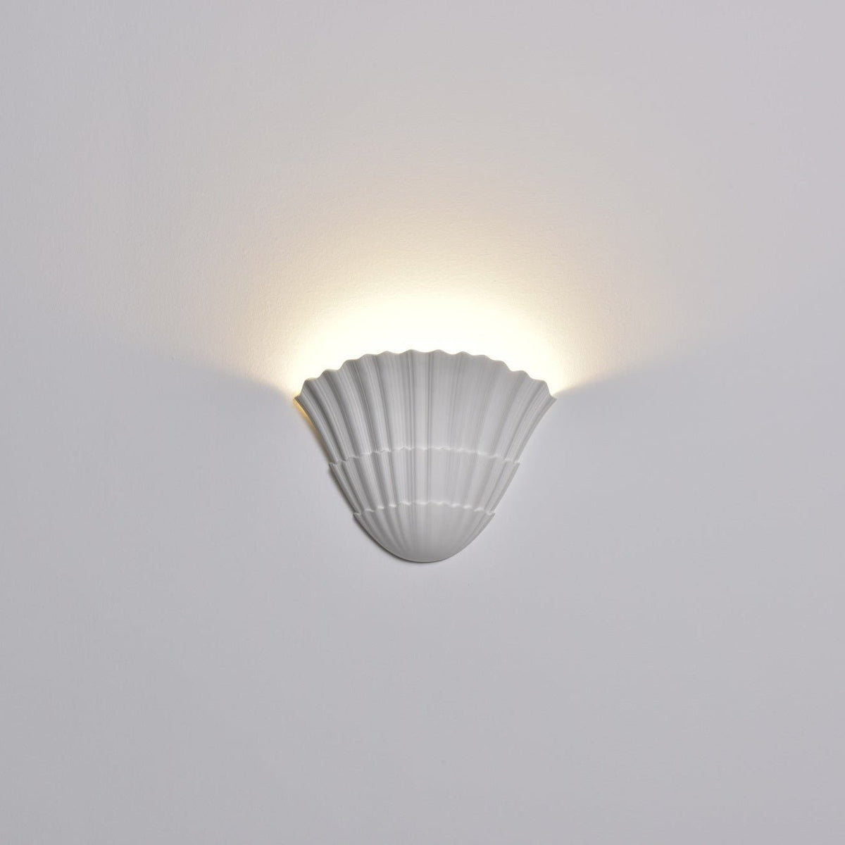 Selirelle Modern Wall Lamp