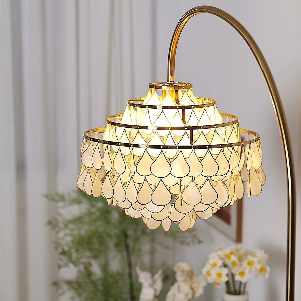 Emily Luxury Shell Floor Lamp