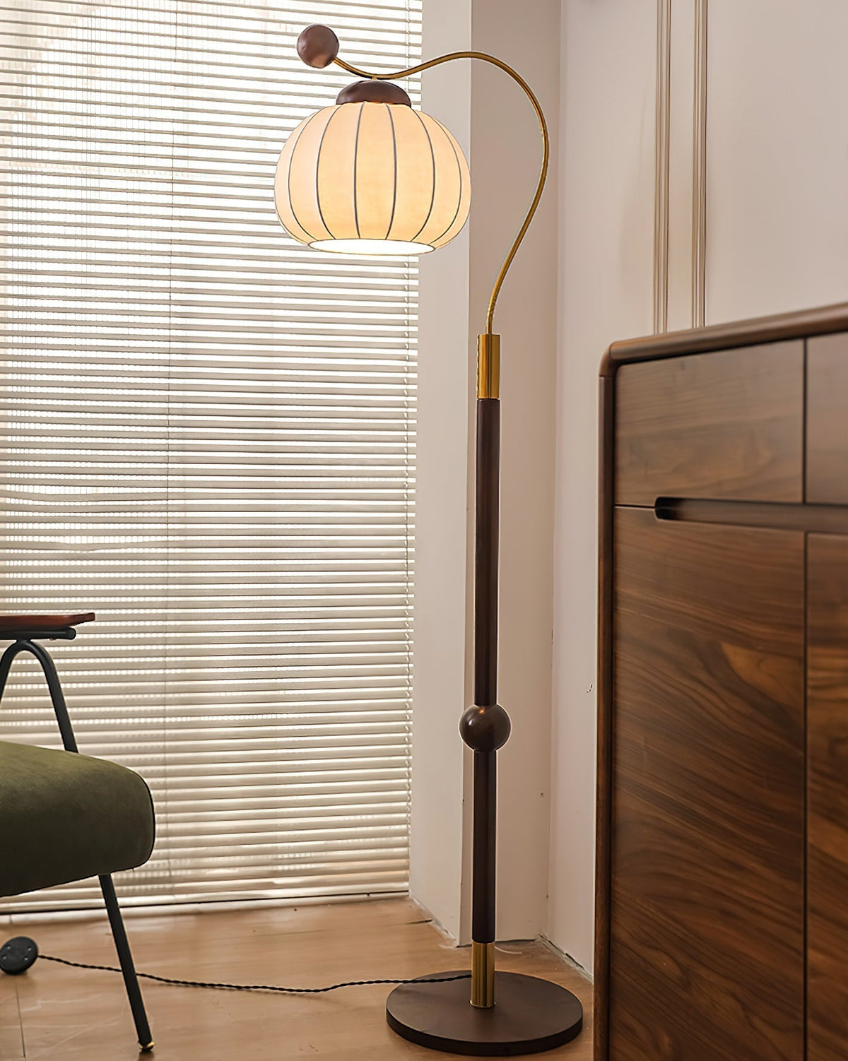 Devenor Silk Wood Floor Lamp
