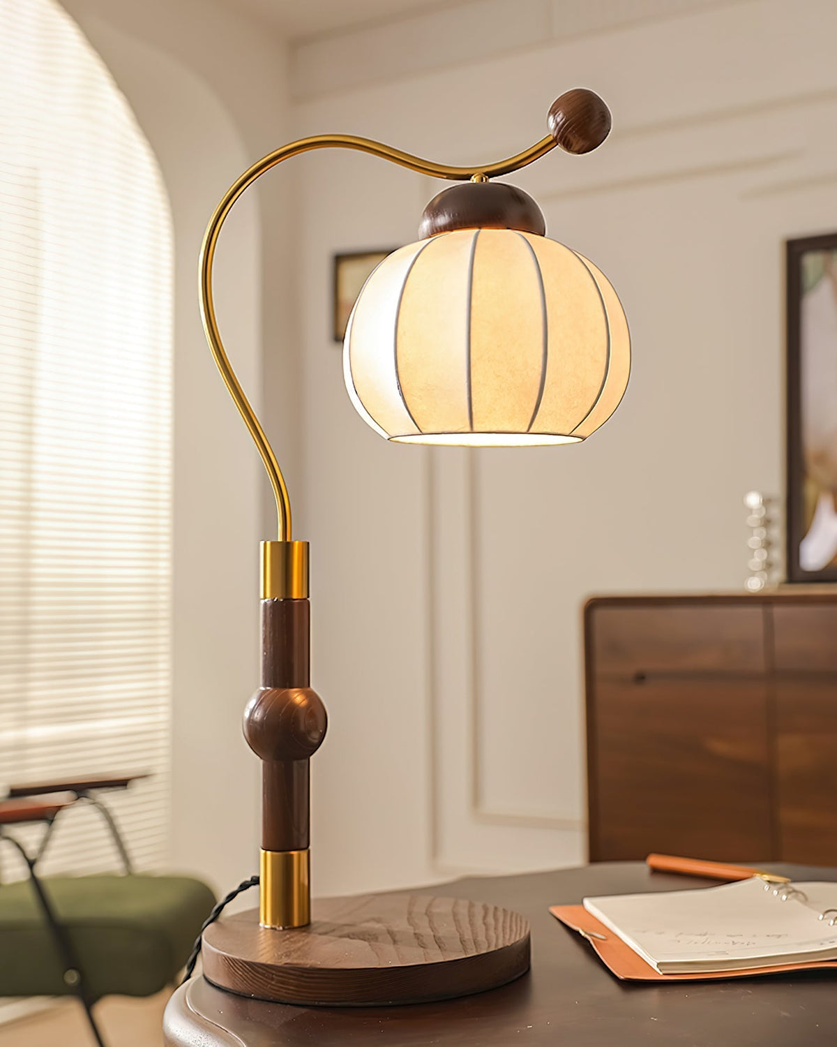 Zyran Silk Wood Retro Table Lamp