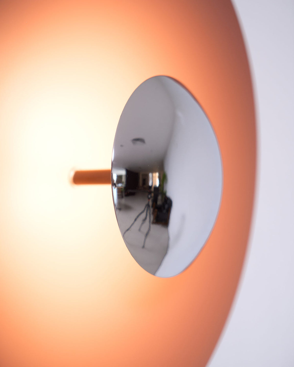 Xevan Elegance Simplicity Glow Wall Light