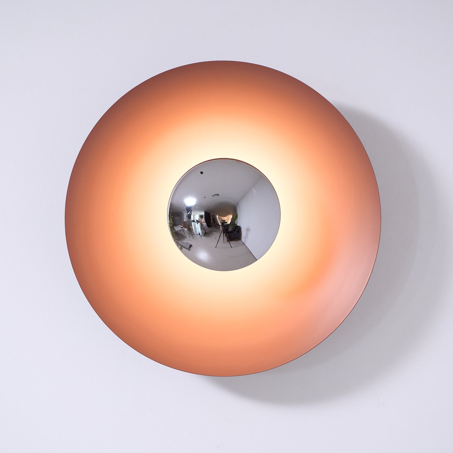 Xevan Elegance Simplicity Glow Wall Light