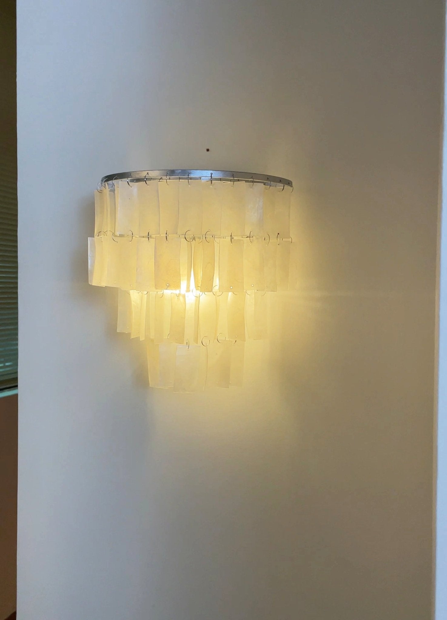 Vidoros Postmodern Luxury Shell Tiered Wall Lamp