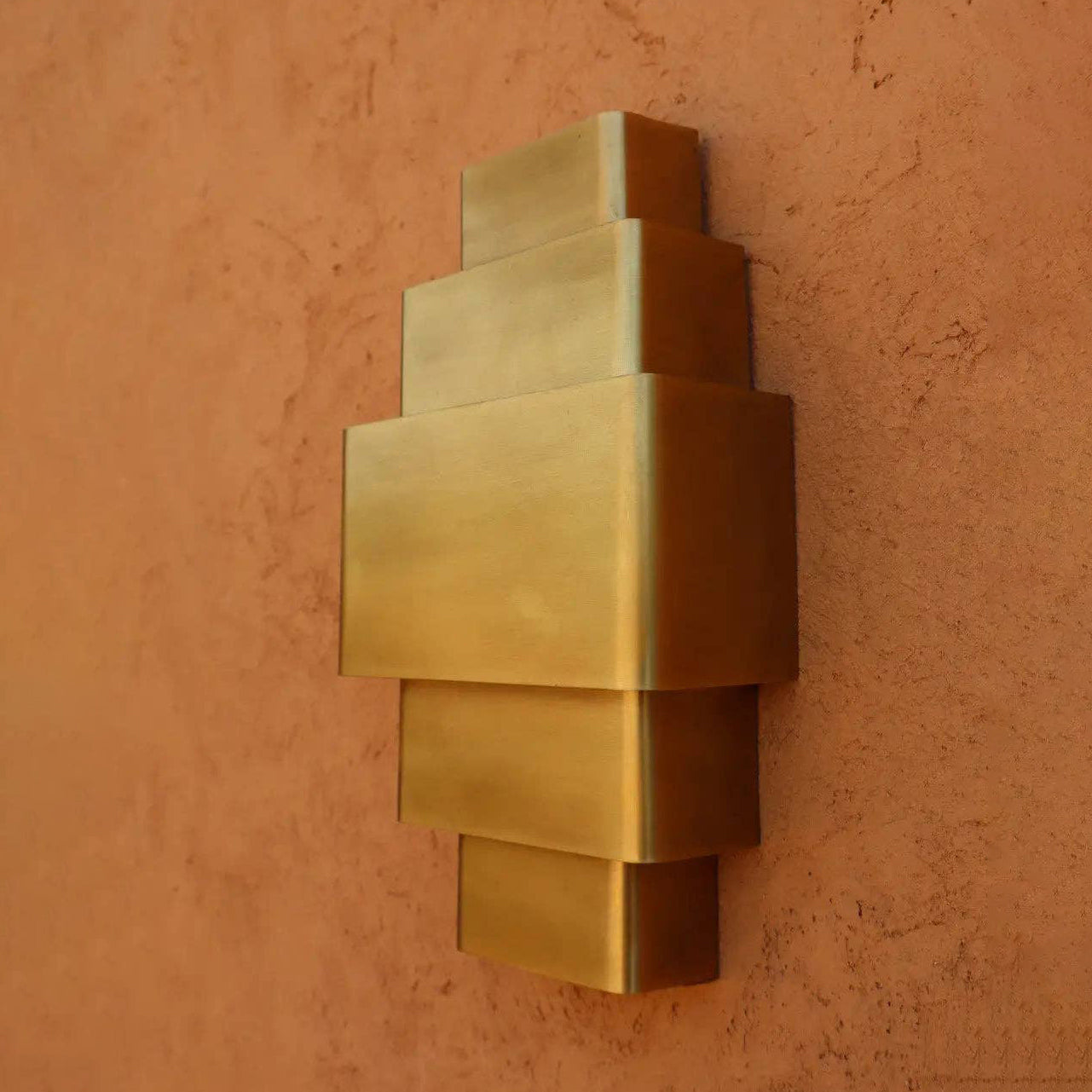 Casaella Brass Wall Lamp