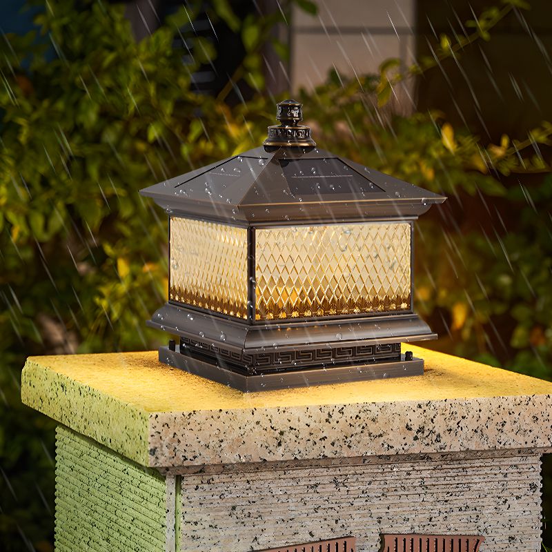 Evelor Classic Diamond Solar Post Outdoor Light
