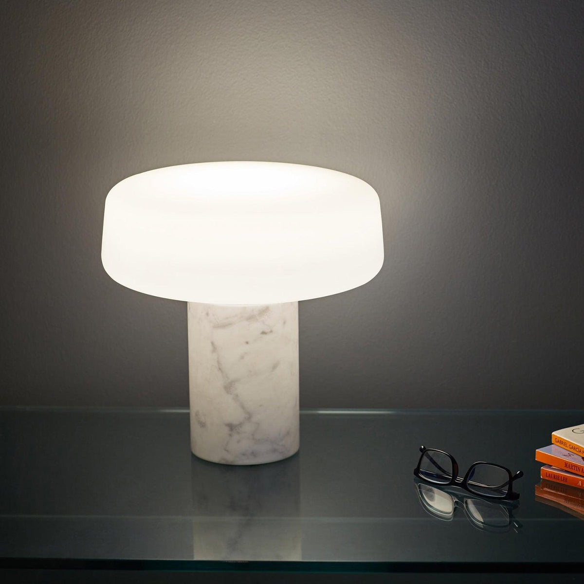 Erinilil Marble Base Table Lamp