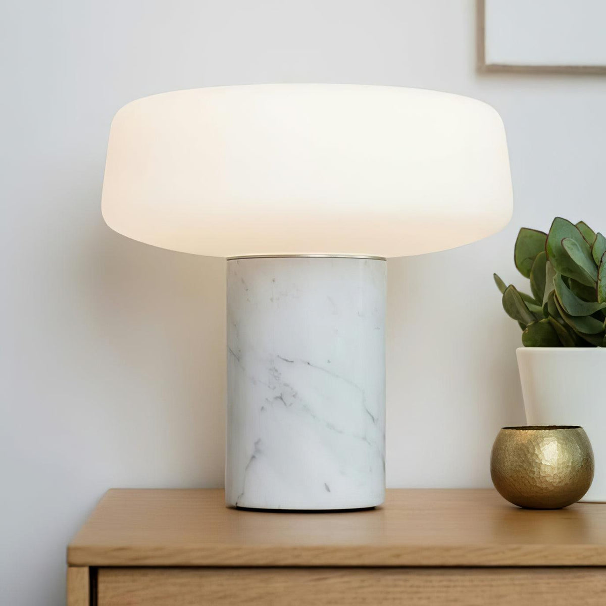 Erinilil Marble Base Table Lamp