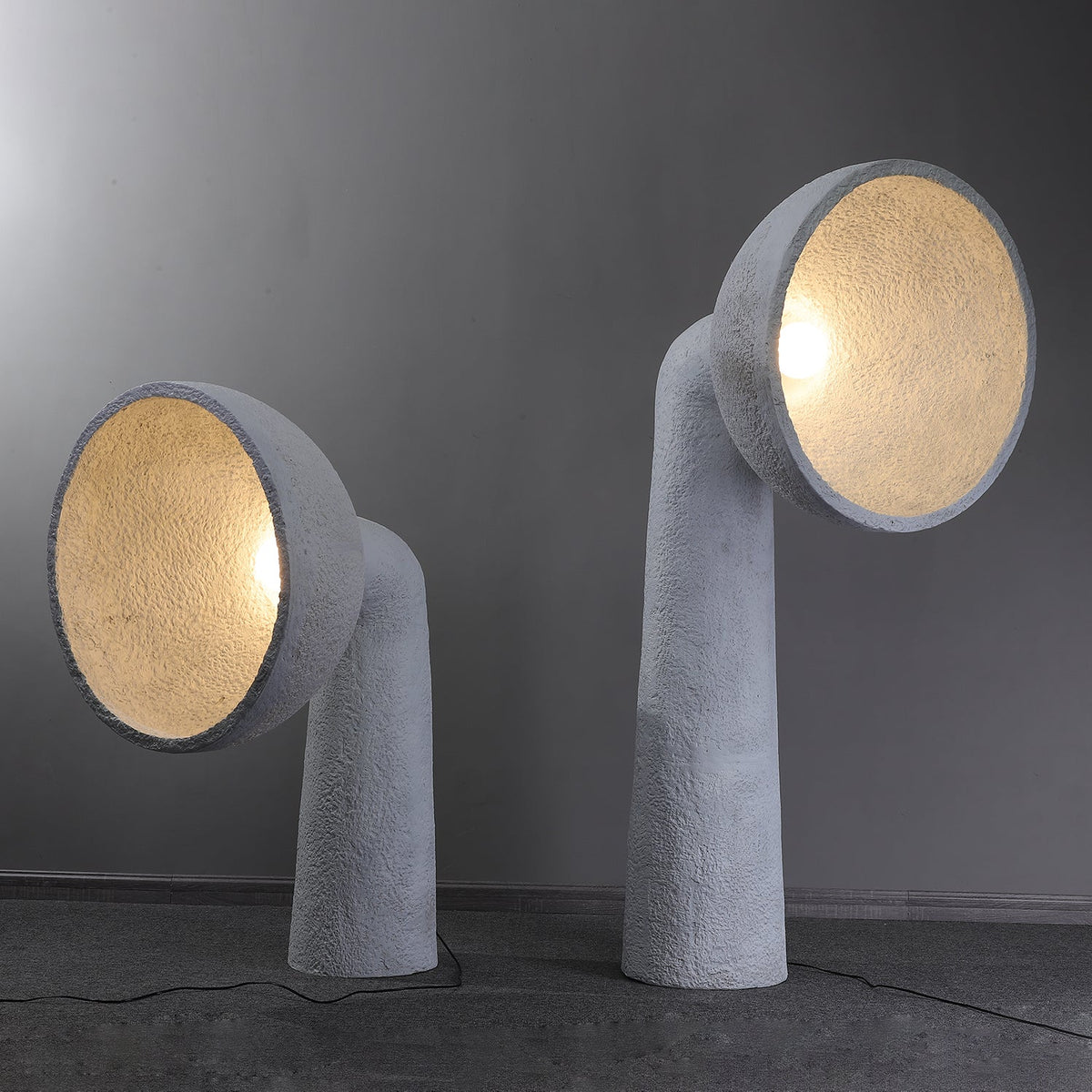 Arliris Concrete Table Lamp