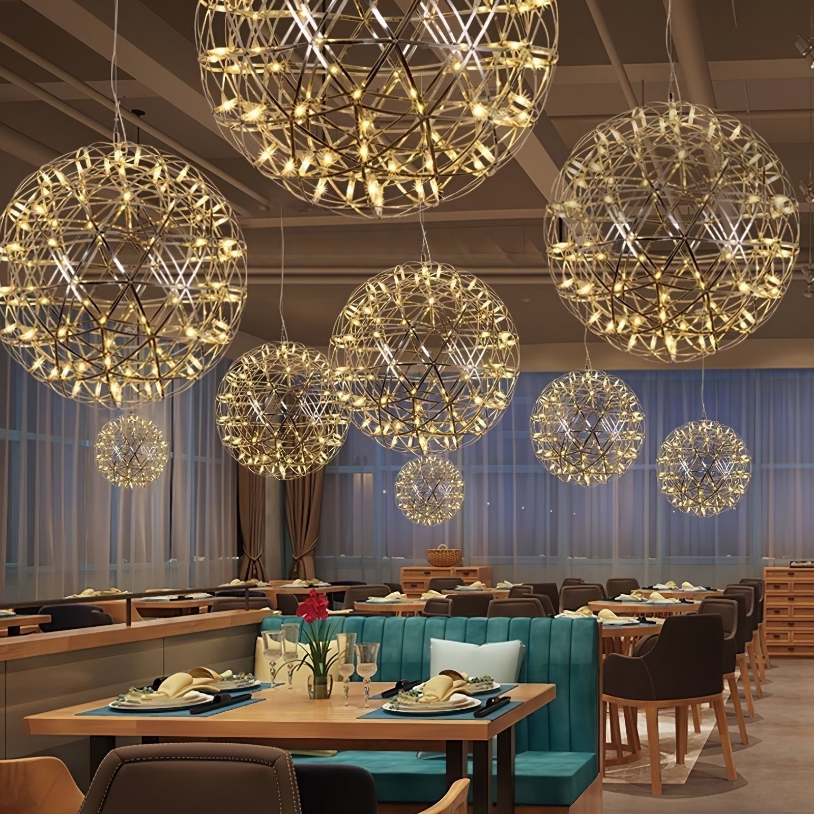 Sylvarin Gold Spark Ball Pendant Light