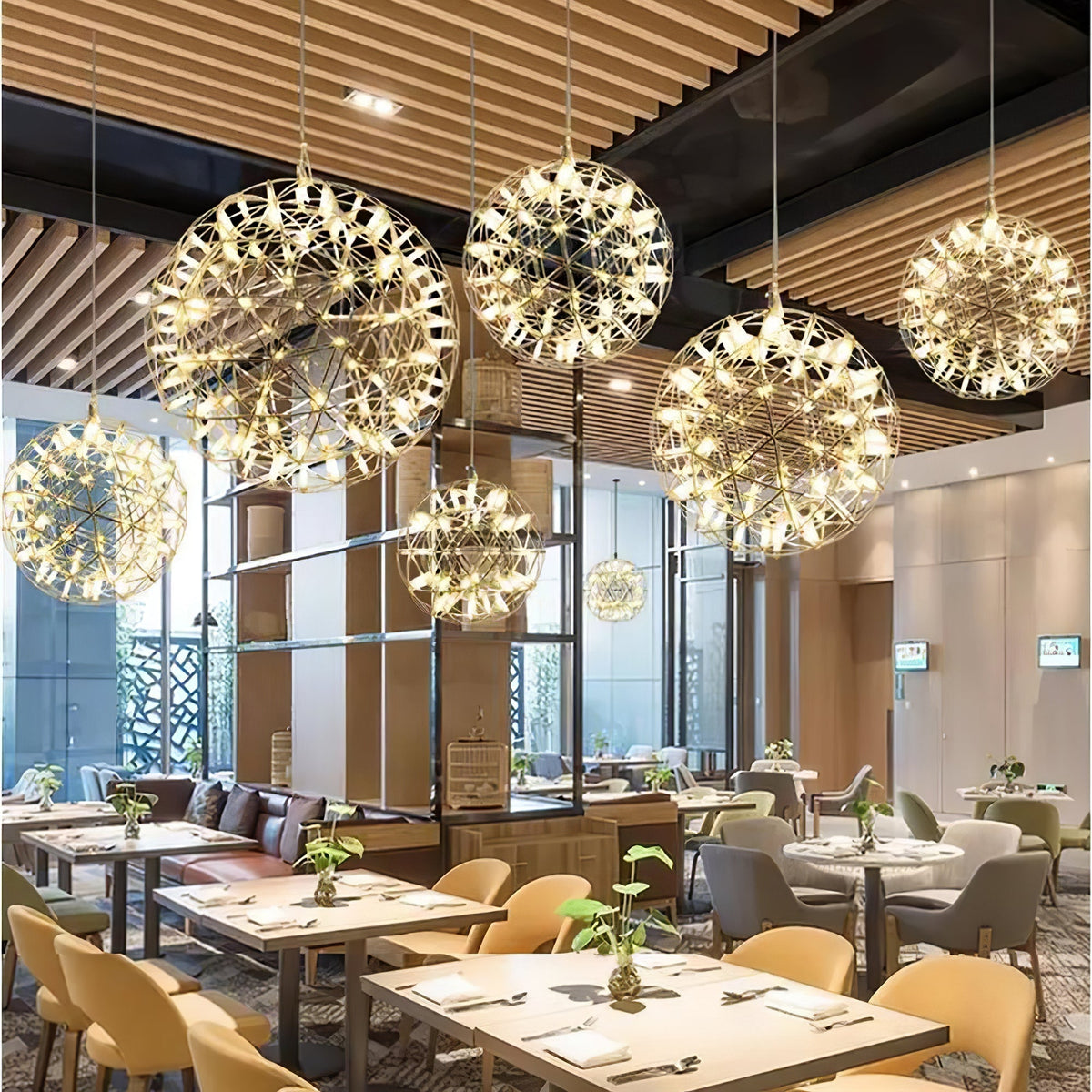 Sylvarin Gold Spark Ball Pendant Light