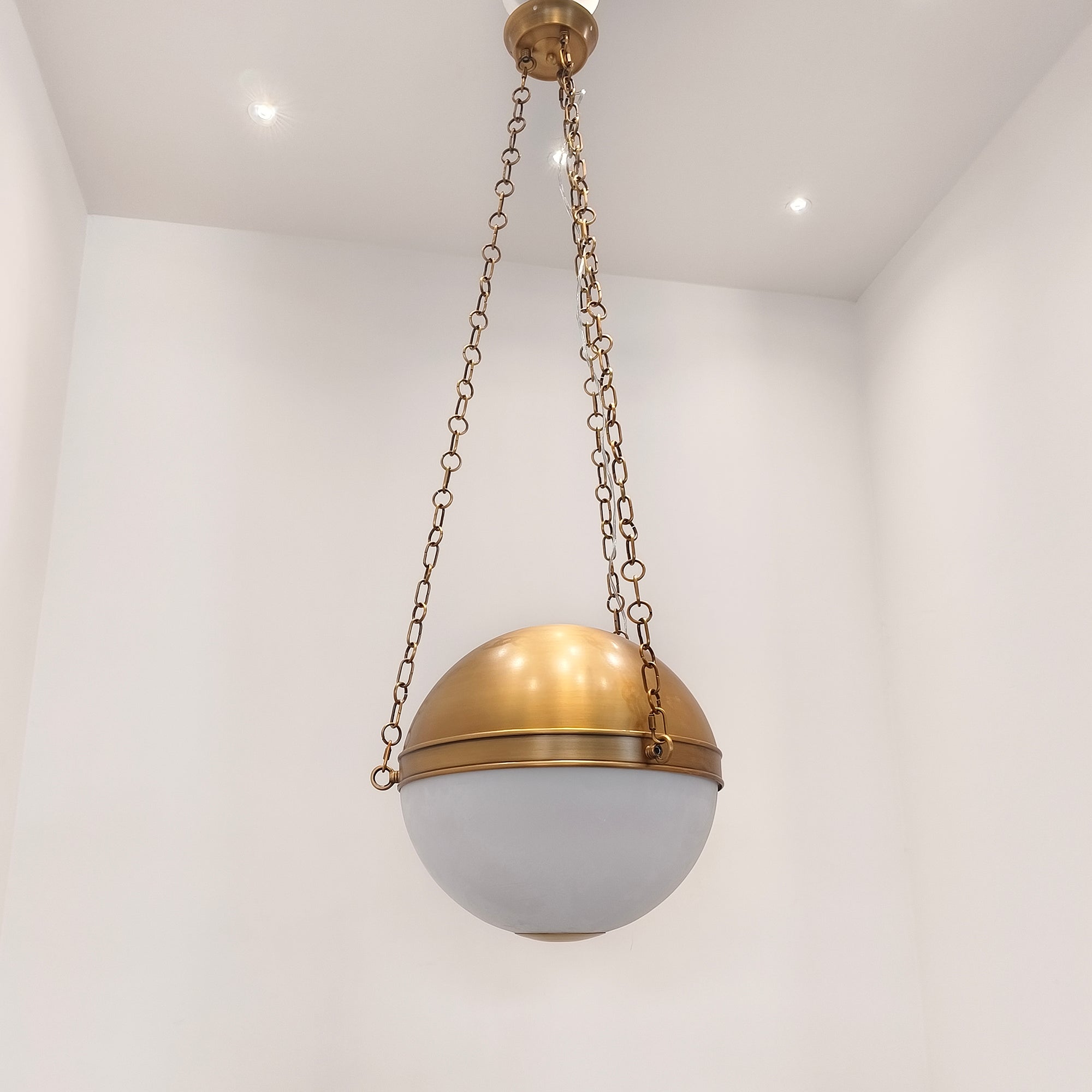 Calanelia Sphere No.2 Pendant Lamp