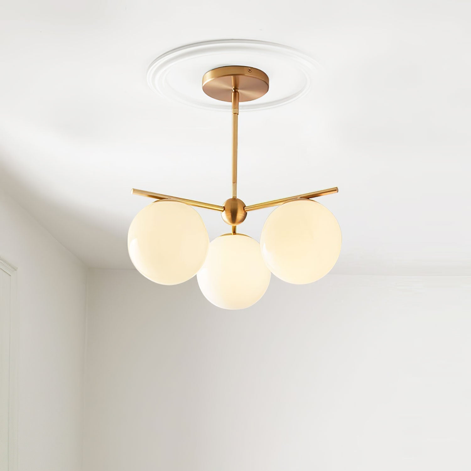Lustra Chandelier Sphere & Stem Modern Gold LED - Neutral Decor