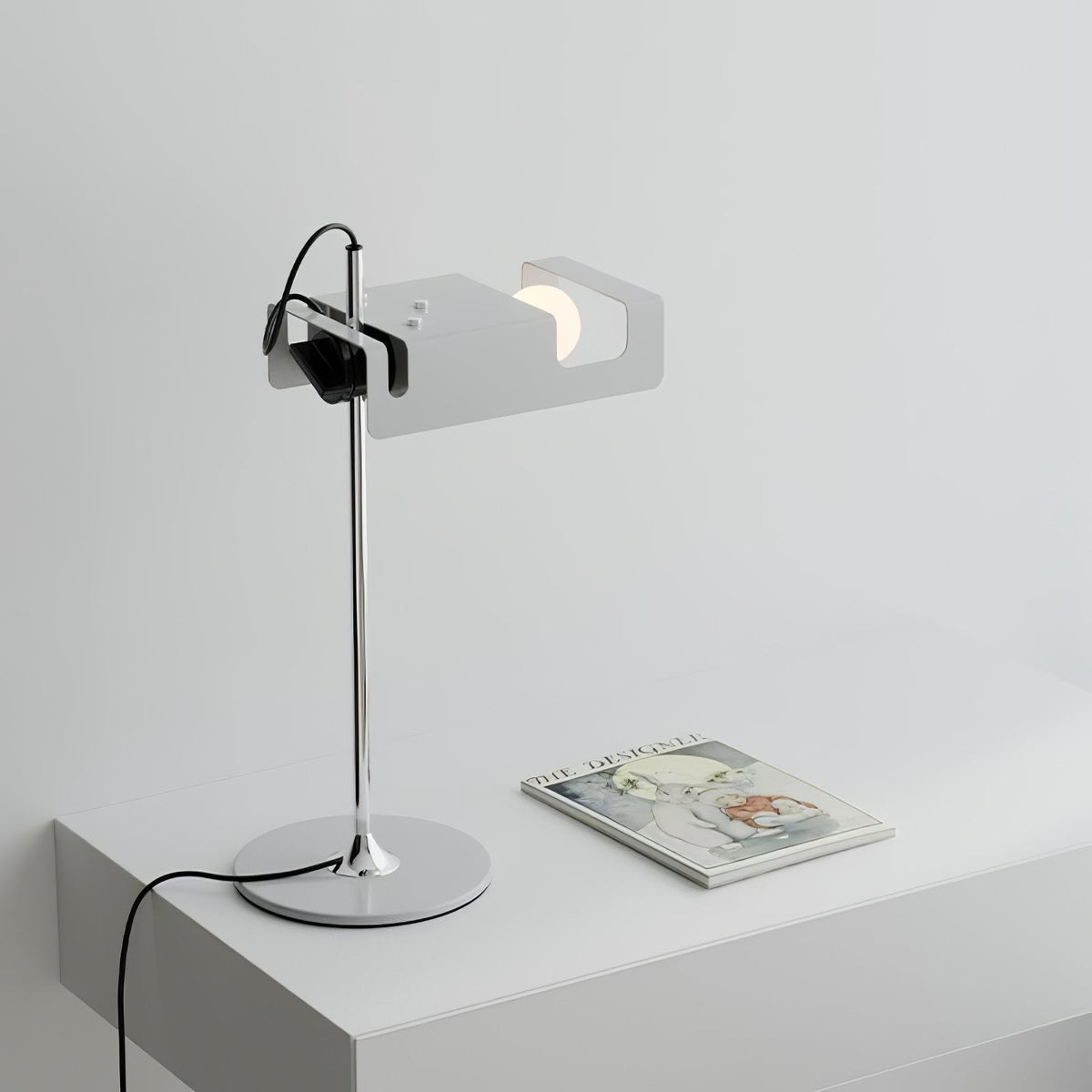 Lumousin Futuristic Table Lamp