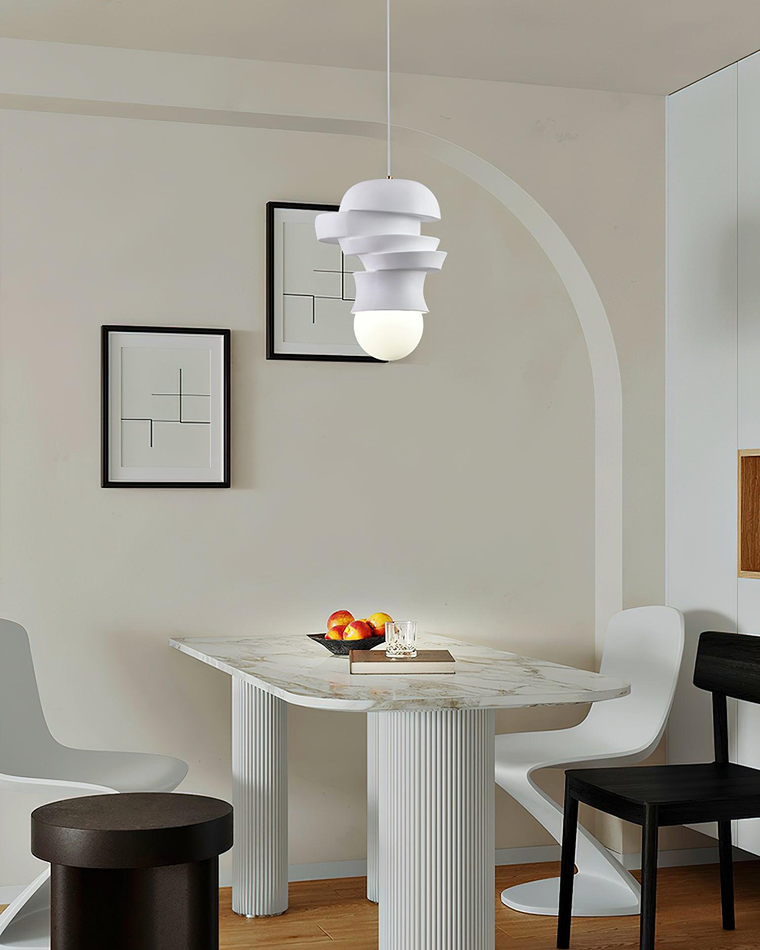 Tyev Individual Creativity Resin Glass Pendant Lamp