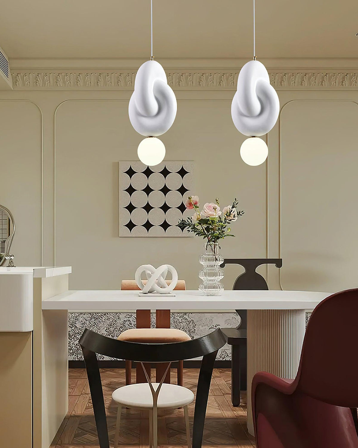 Tyev Individual Creativity Resin Glass Pendant Lamp