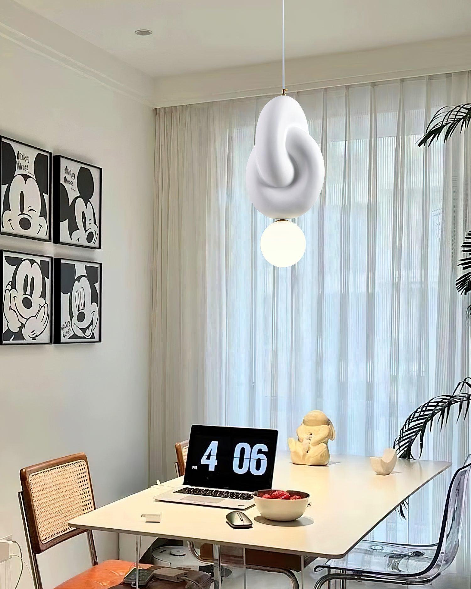 Tyev Individual Creativity Resin Glass Pendant Lamp