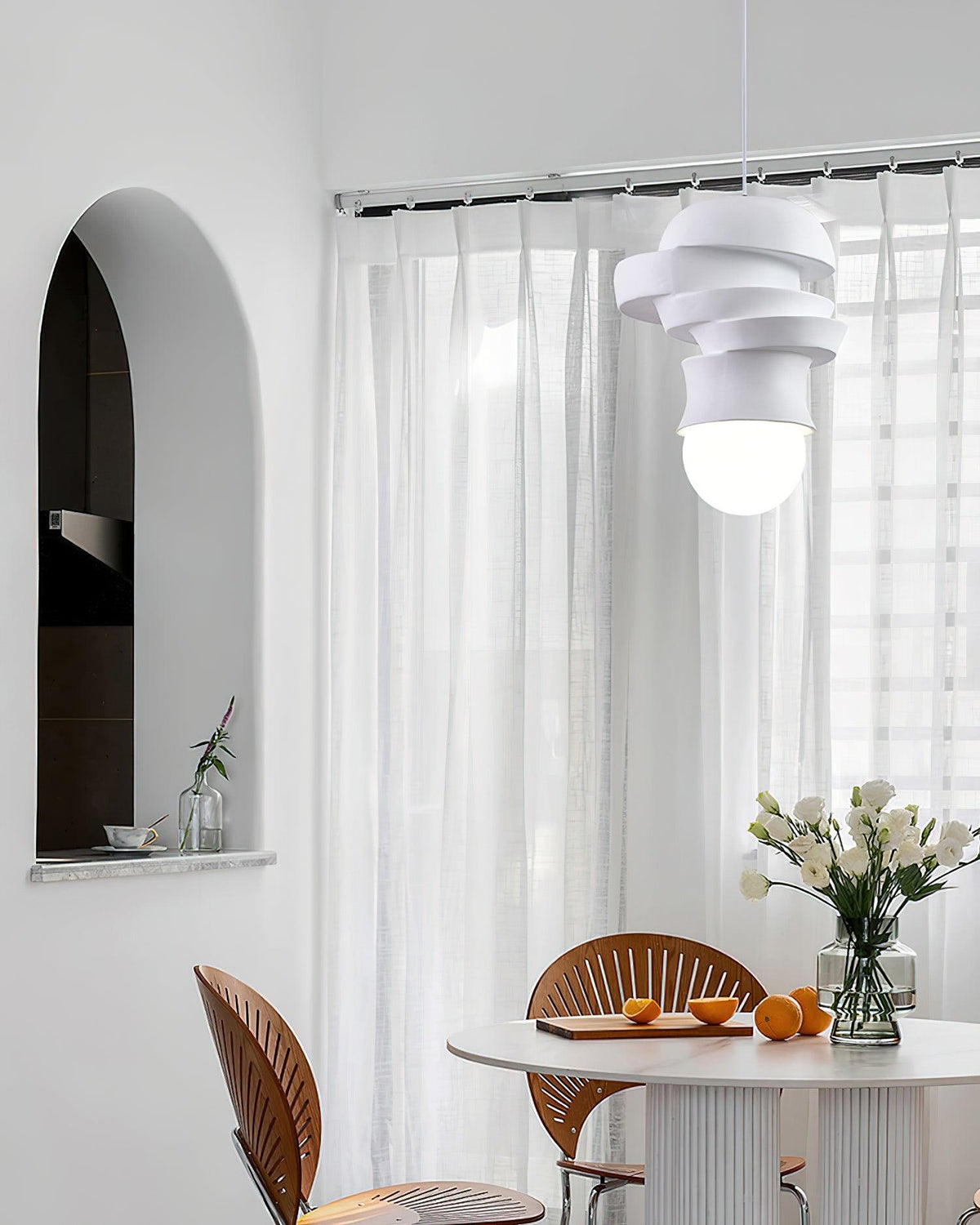 Tyev Individual Creativity Resin Glass Pendant Lamp