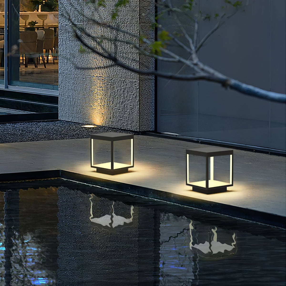 Odenis Steel Classic Table Lamp