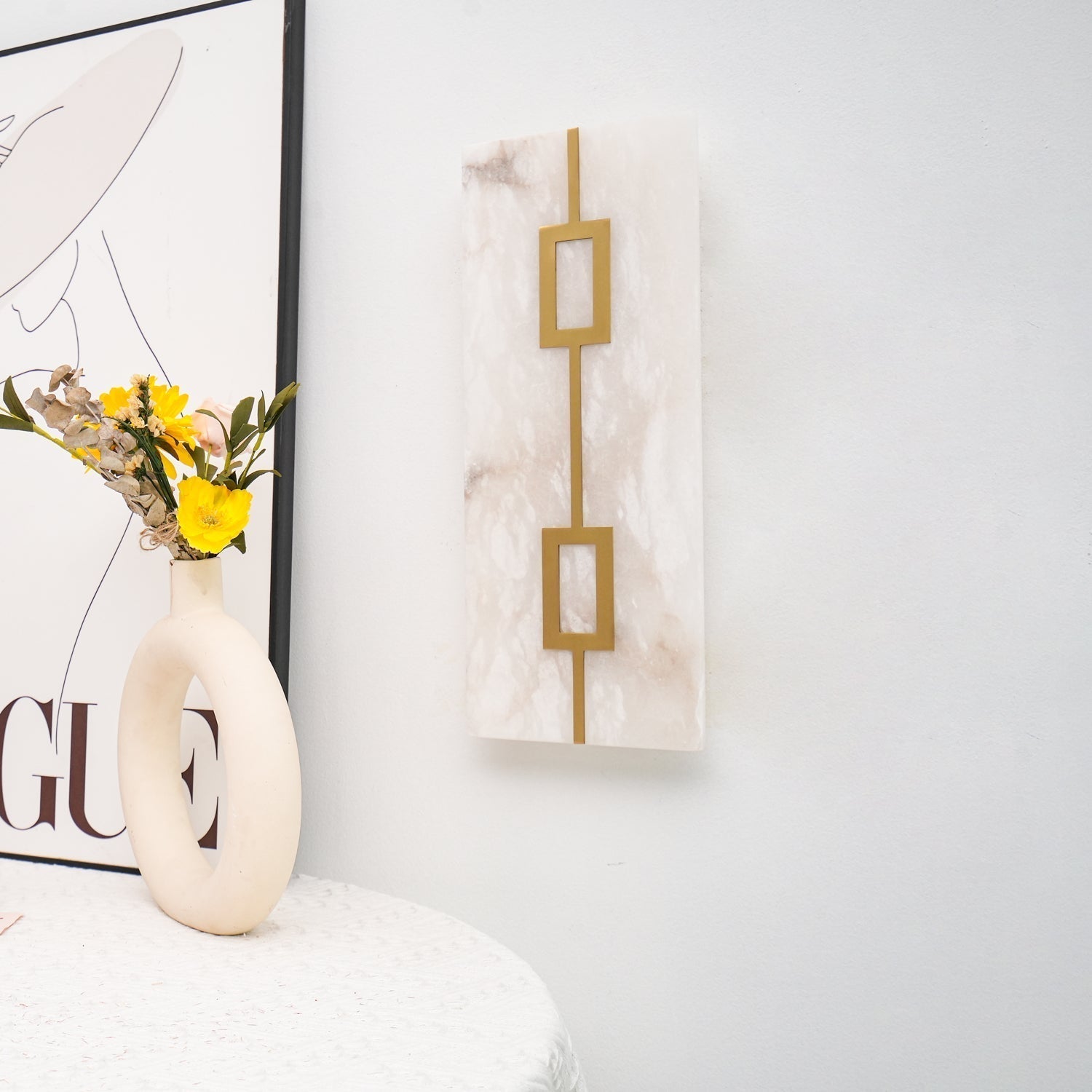 Alvelor Geometric Alabaster Wall Light