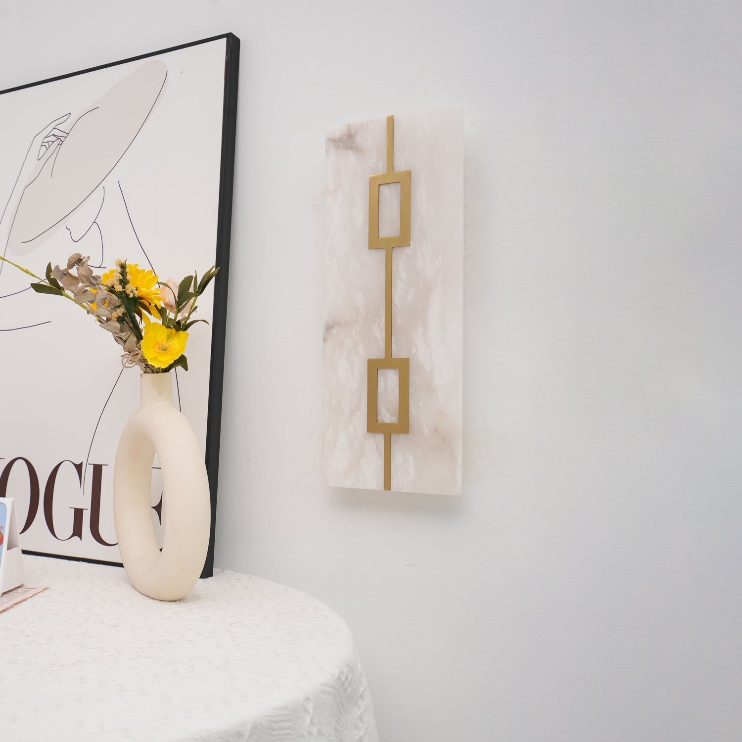 Alvelor Geometric Alabaster Wall Light