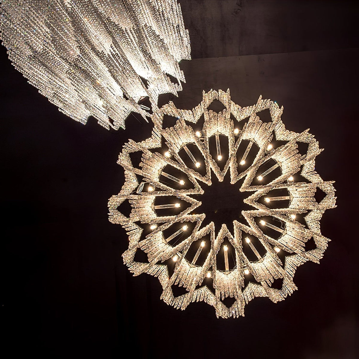 Zashayra Crystal Column Chandelier
