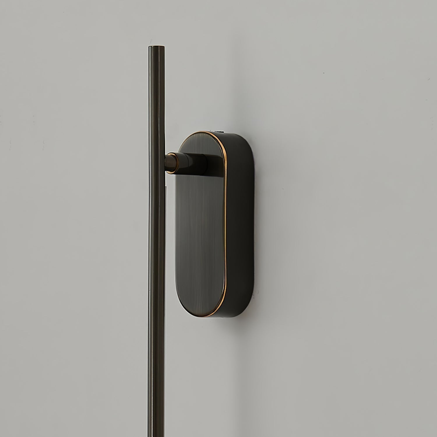 Vrysl Wall Lamp Stick Plug In Minimalist