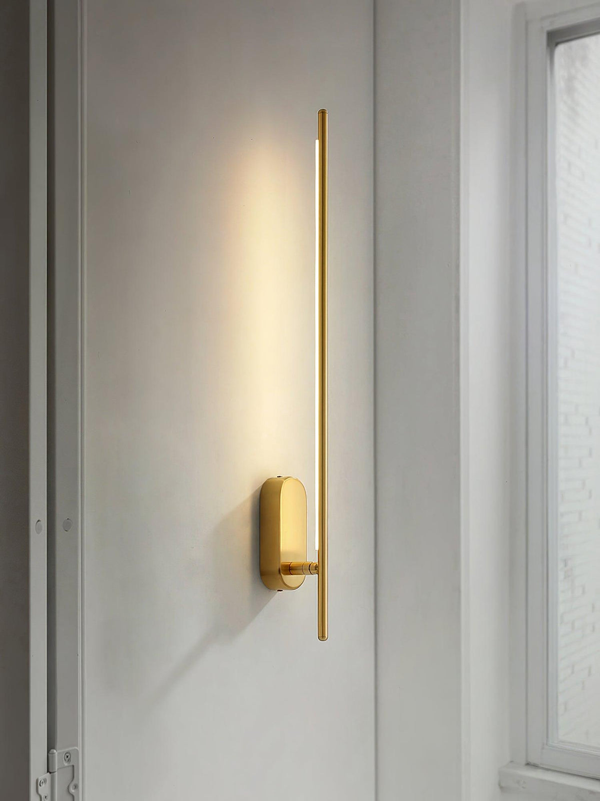 Vrysl Wall Lamp Stick Plug In Minimalist