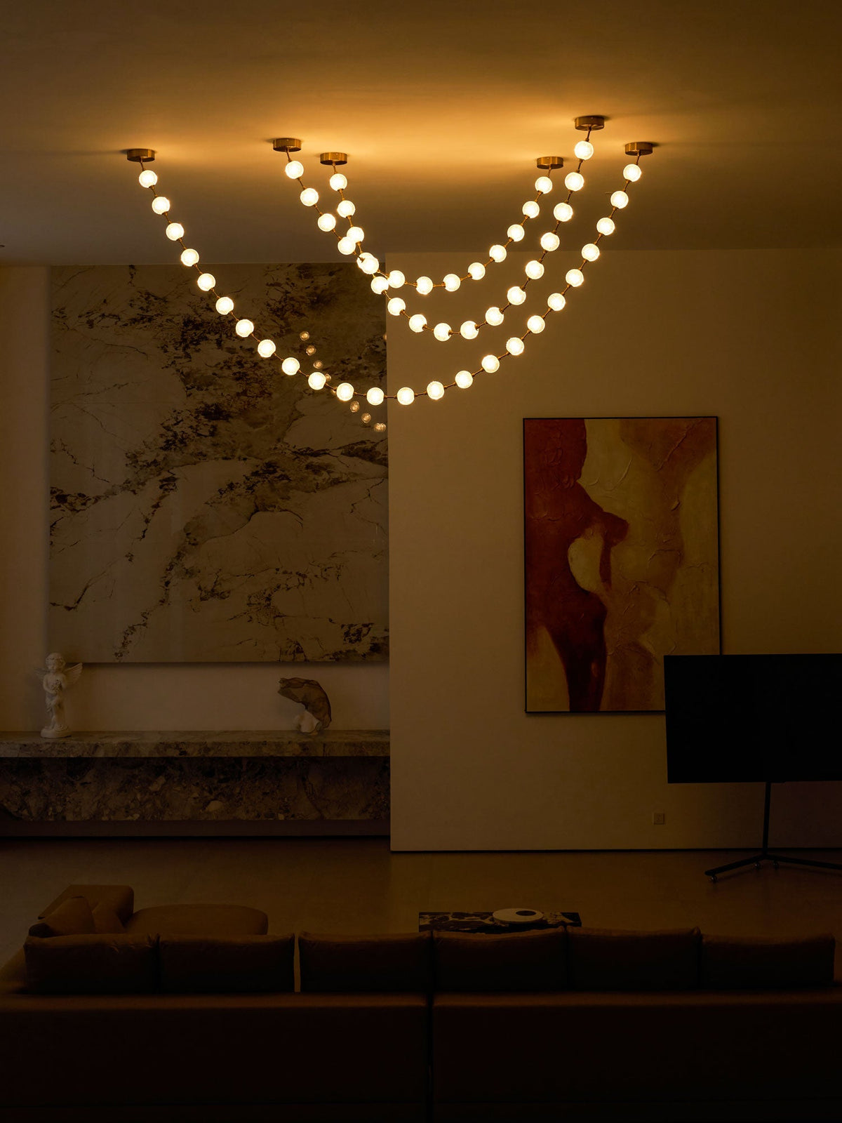 Lindencourt Strand Necklace Chandelier