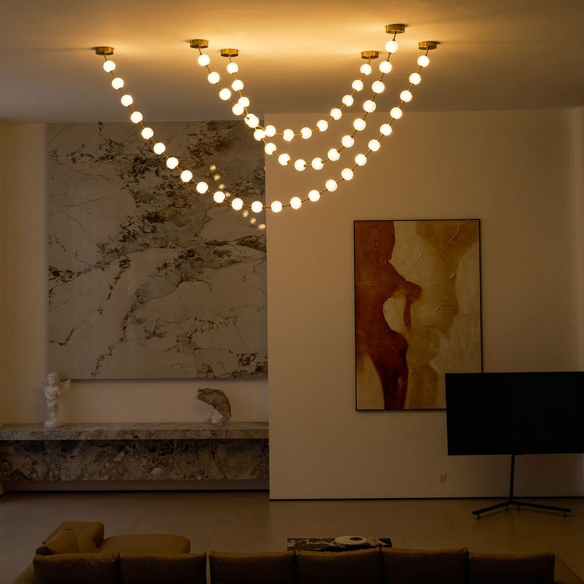 Lindencourt Strand Necklace Chandelier