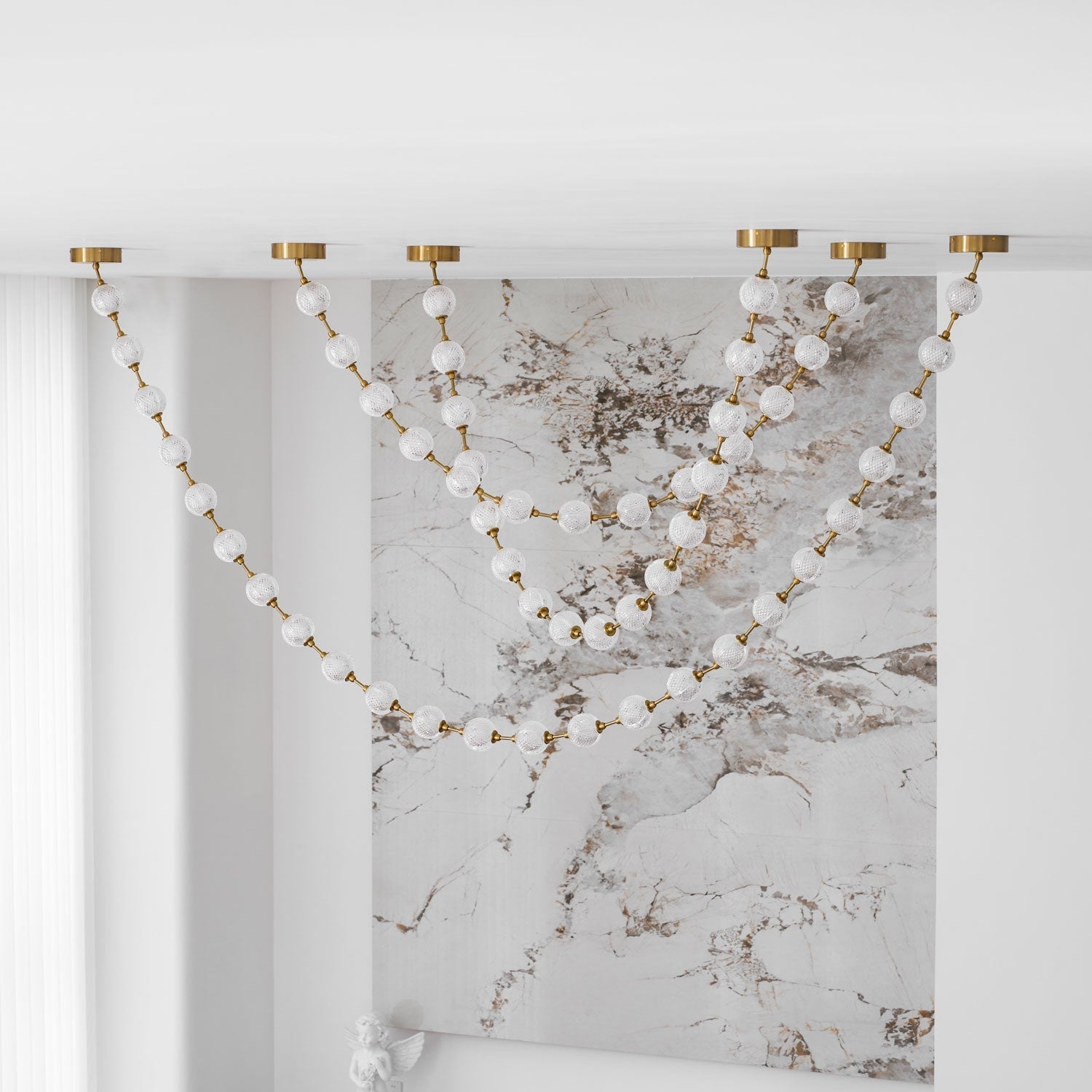 Lindencourt Strand Necklace Chandelier
