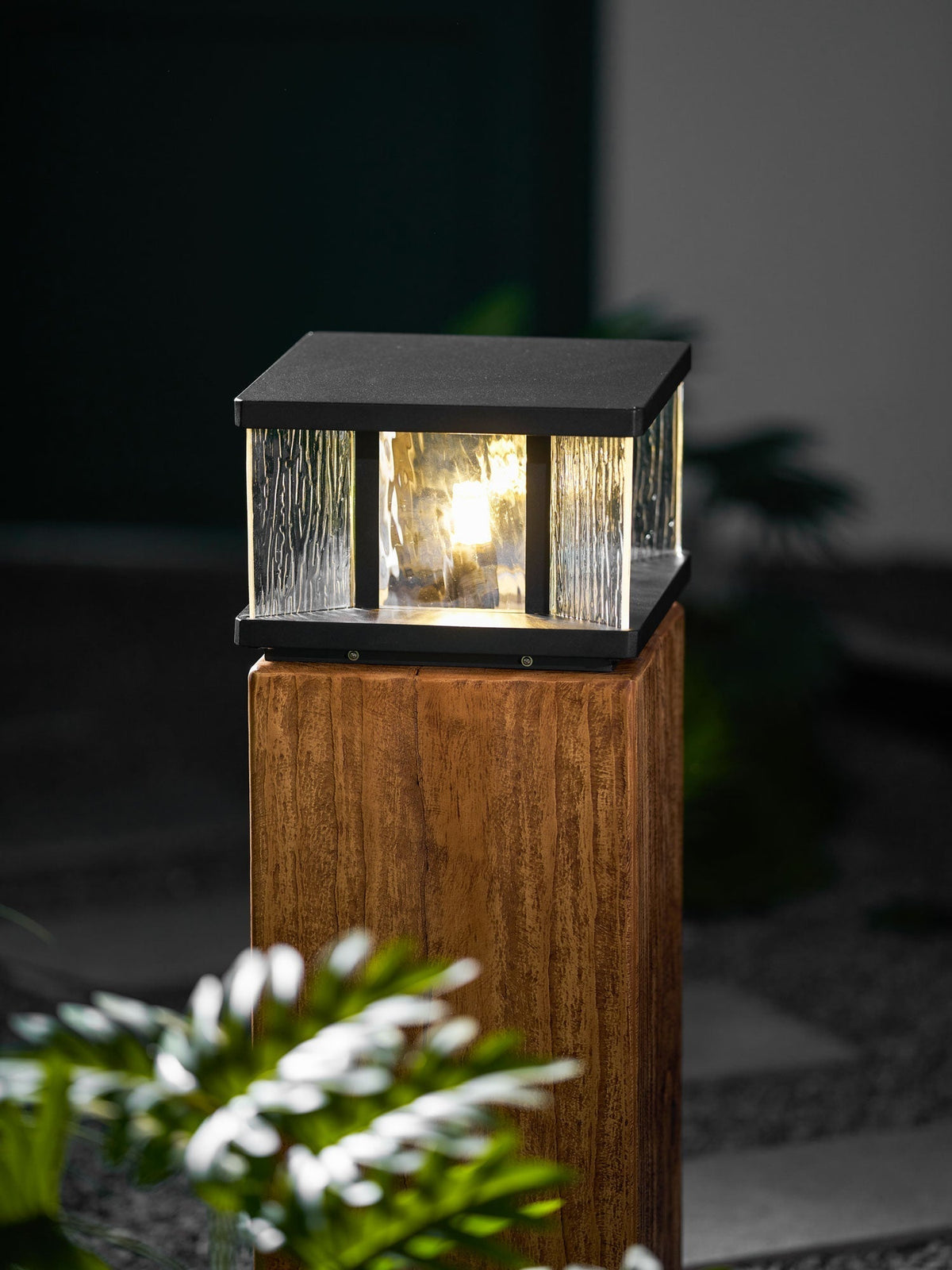 Jent Square Outdoor Light