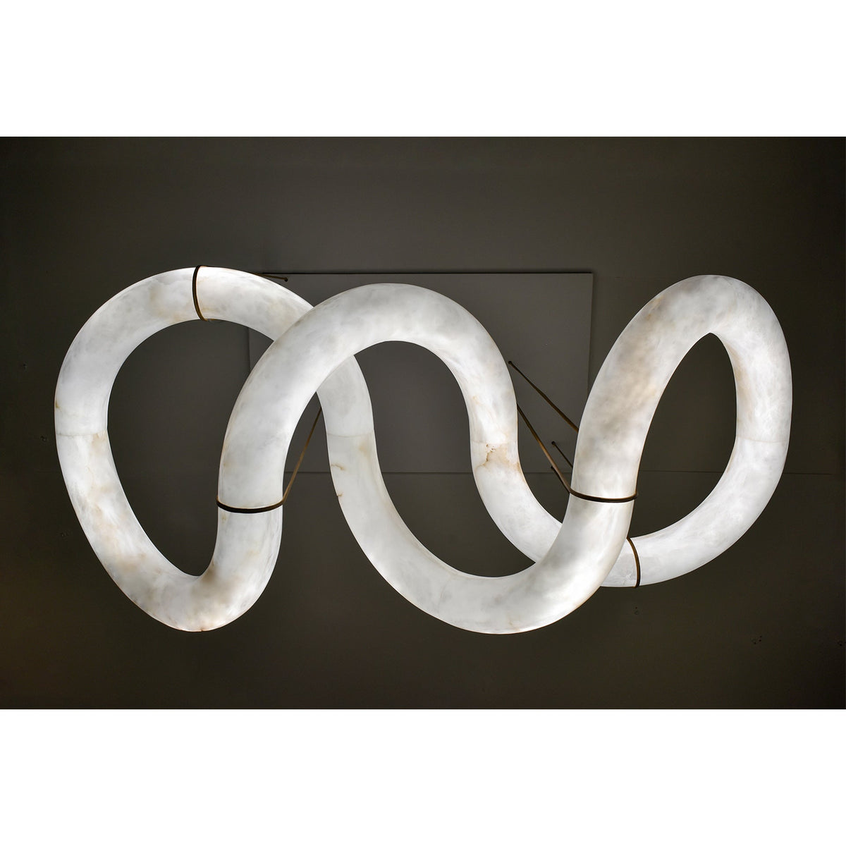 Mithos Curved Alabaster Pendant Light