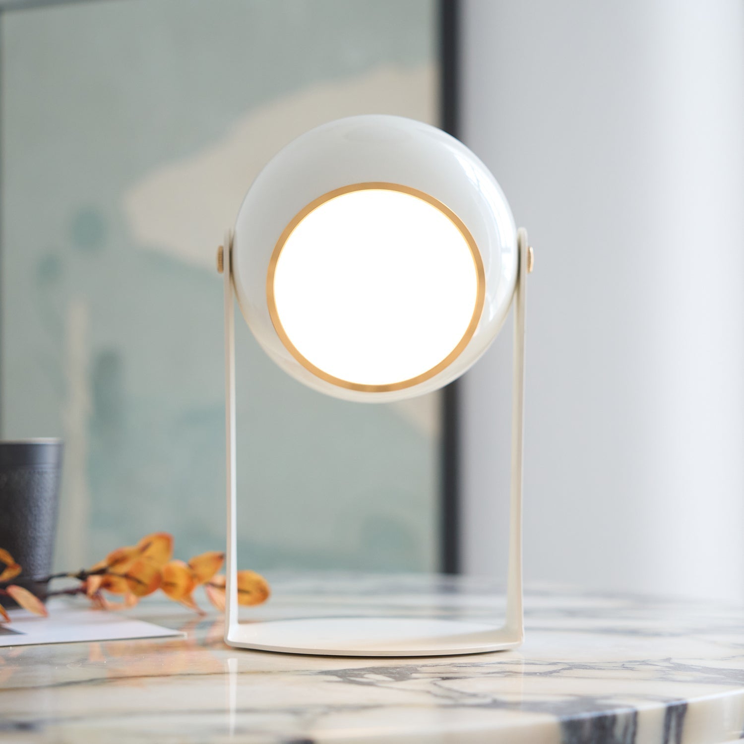 Ulsken Acrylic Minimalist Table Lamp