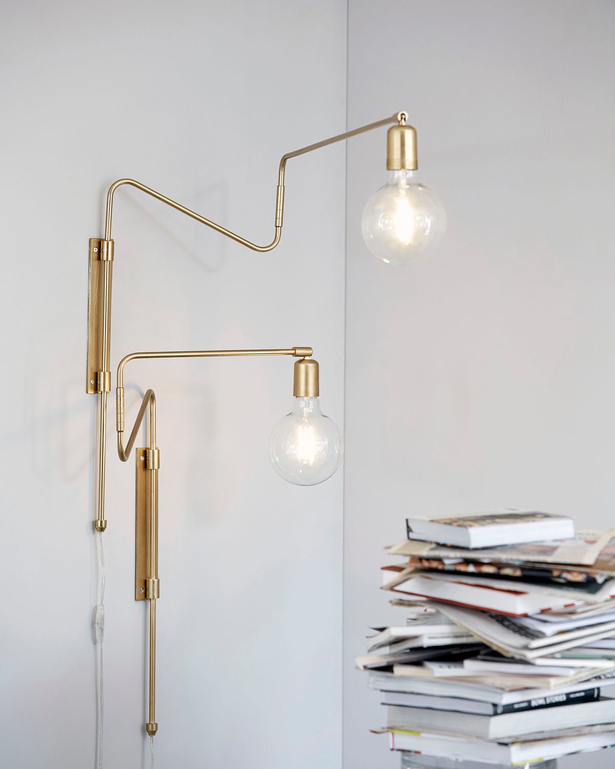 Elsoreth Modern Minimalist Swing Wall Lamp