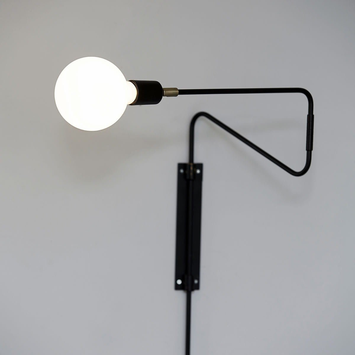 Elsoreth Modern Minimalist Swing Wall Lamp