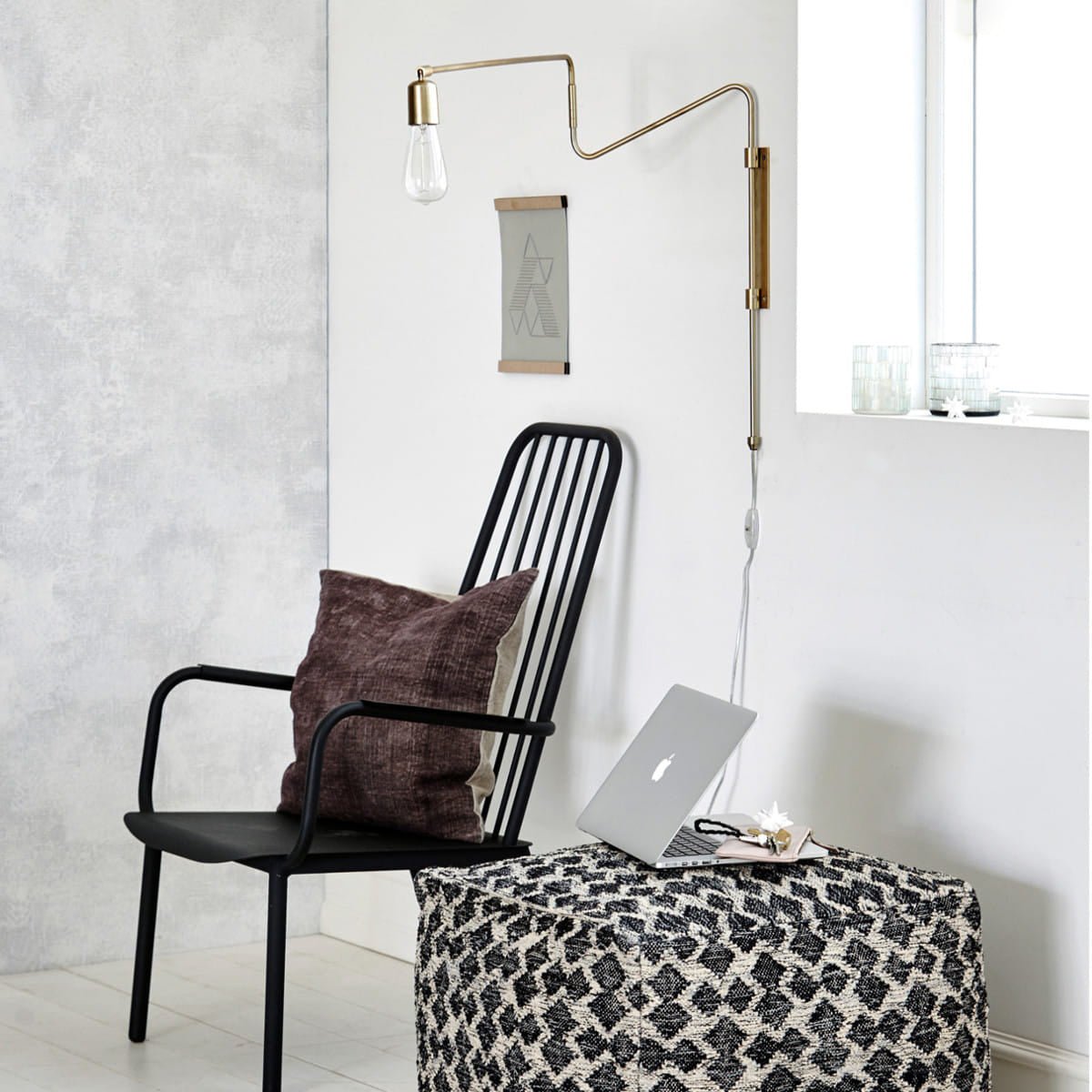 Elsoreth Modern Minimalist Swing Wall Lamp