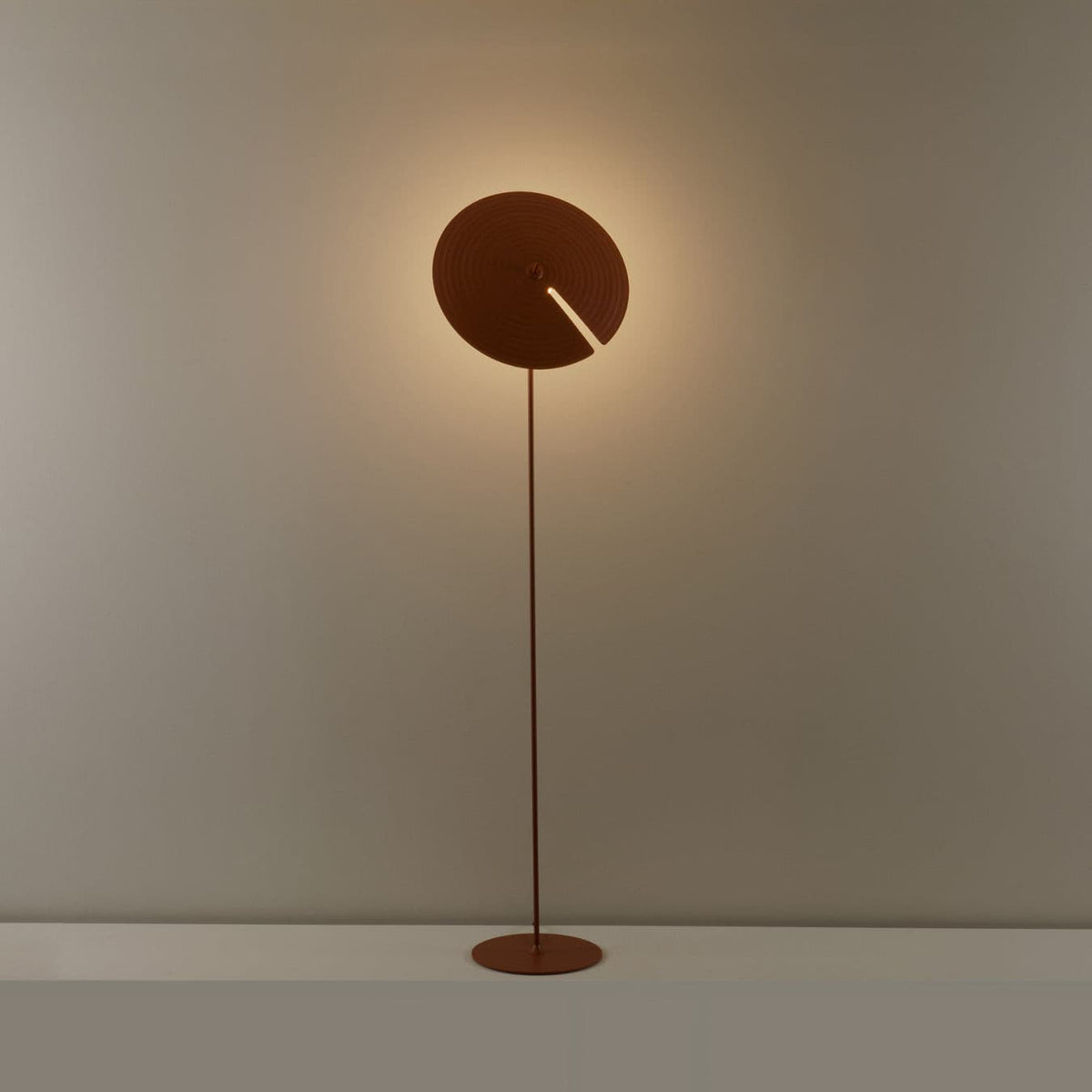 Spira Modern Aluminum Floor Lamp