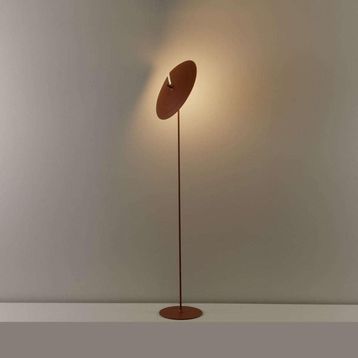 Spira Modern Aluminum Floor Lamp