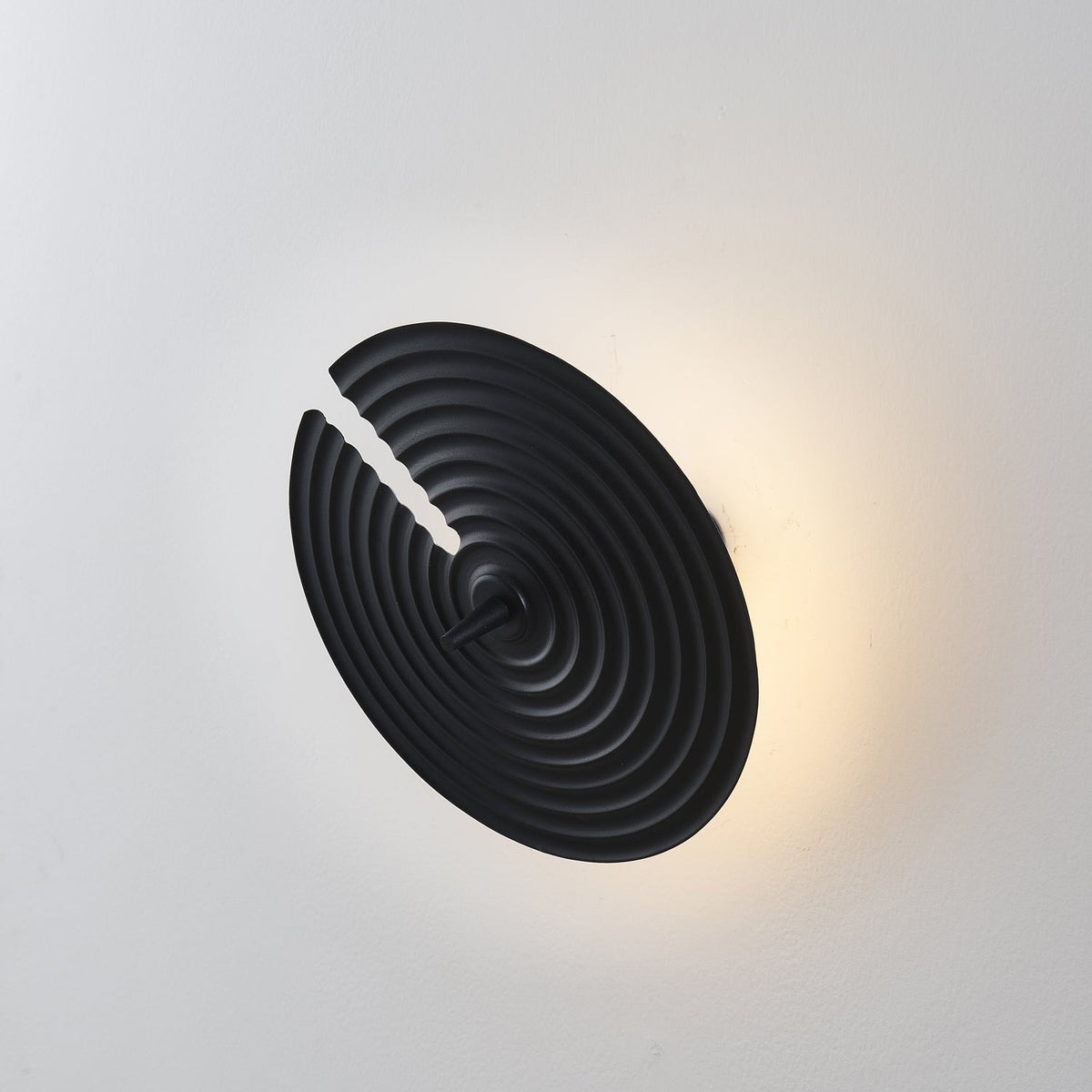 Avvarir Classic Nordic Art Wall Lamp