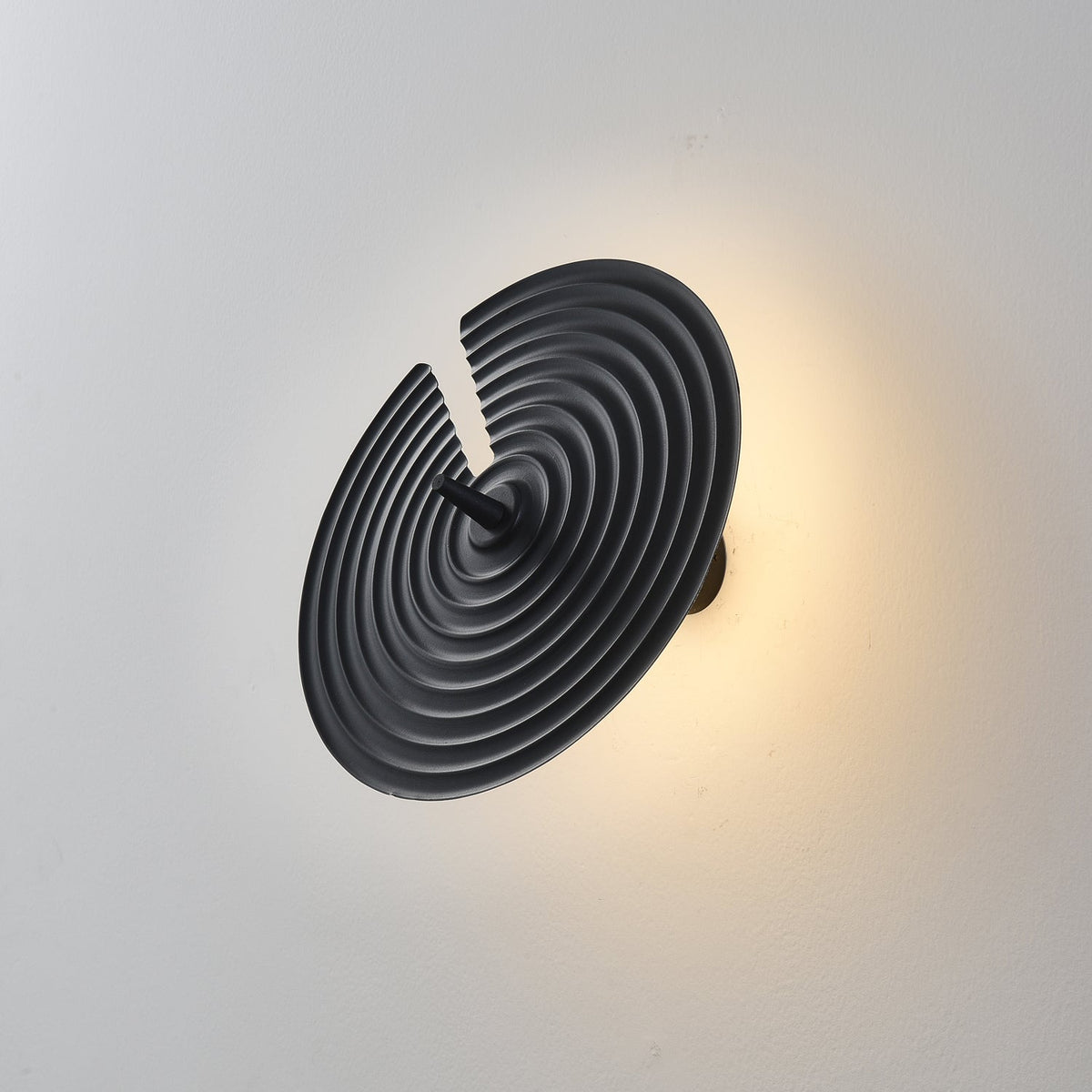 Avvarir Classic Nordic Art Wall Lamp