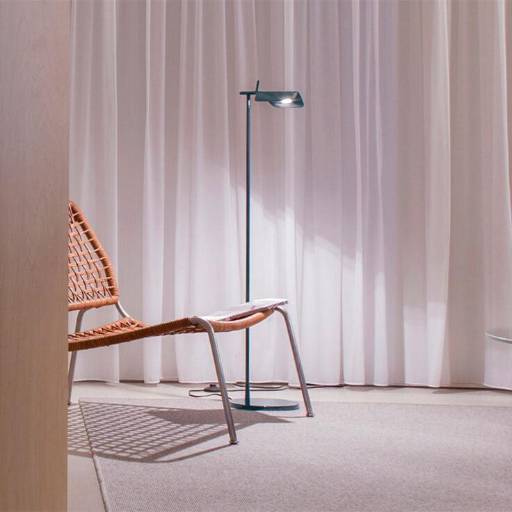 Ebonis Acrylic Minimalist Floor Lamp
