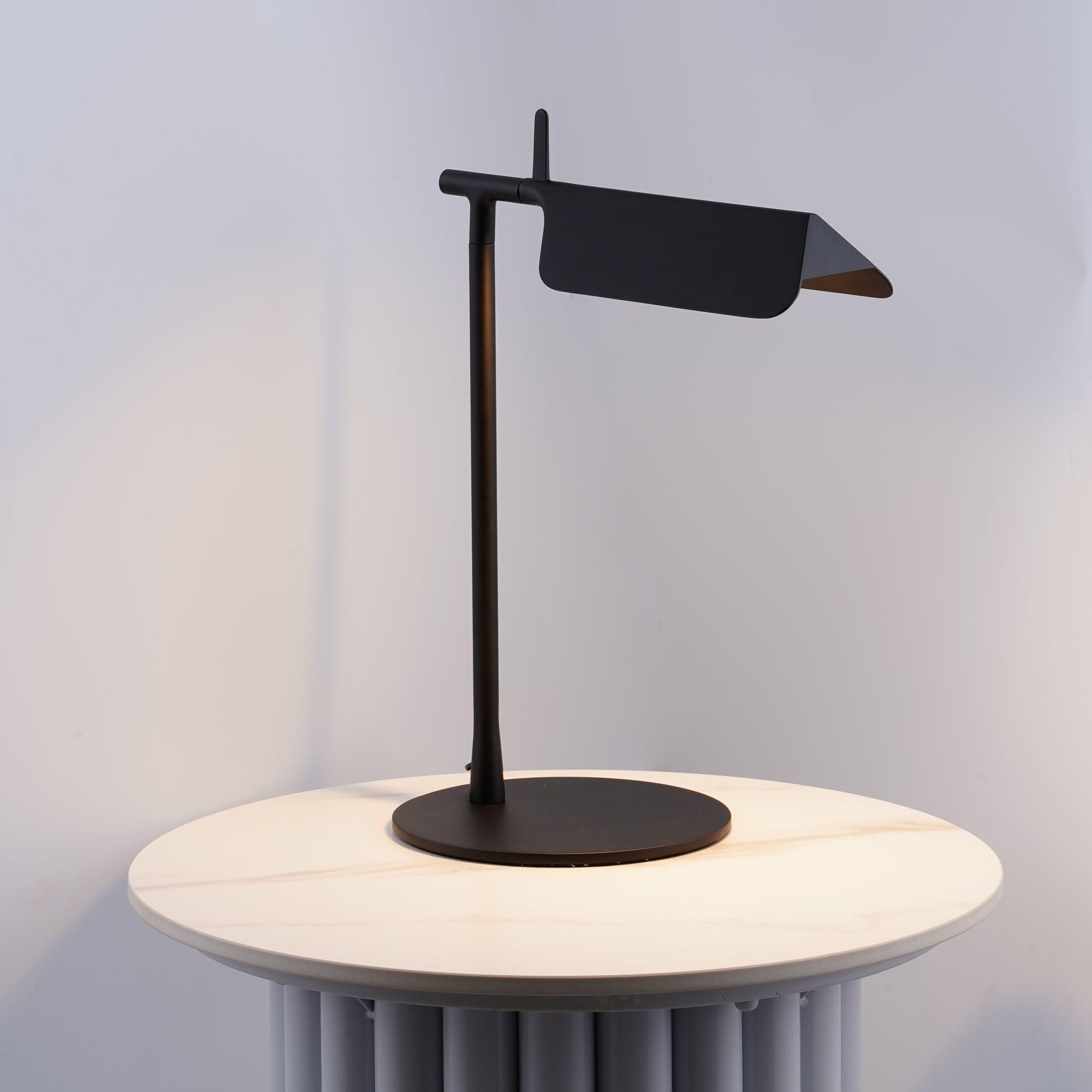 Cilorn Acrylic Minimalist Table Lamp