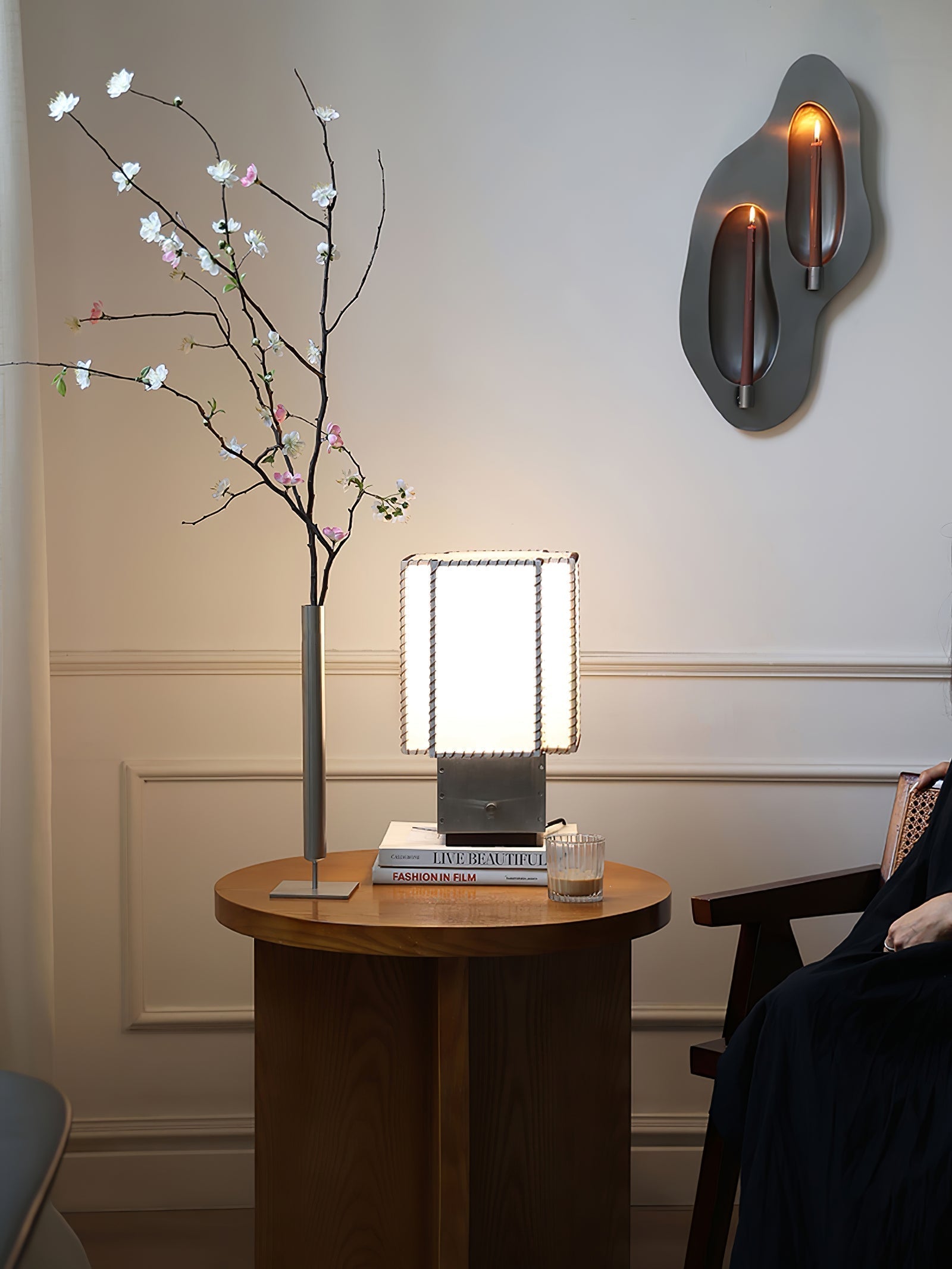 Selinora Modern Table Lamp