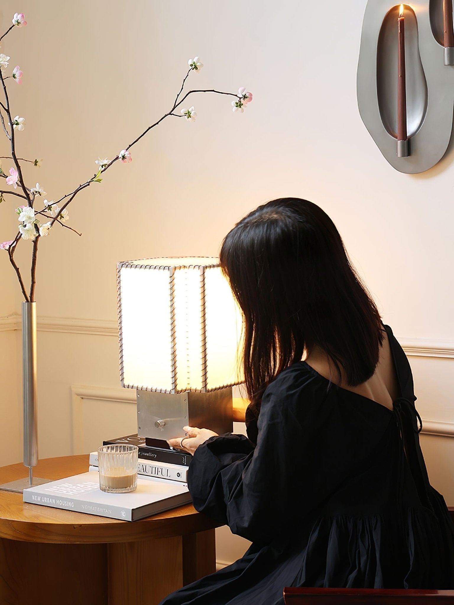 Selinora Modern Table Lamp