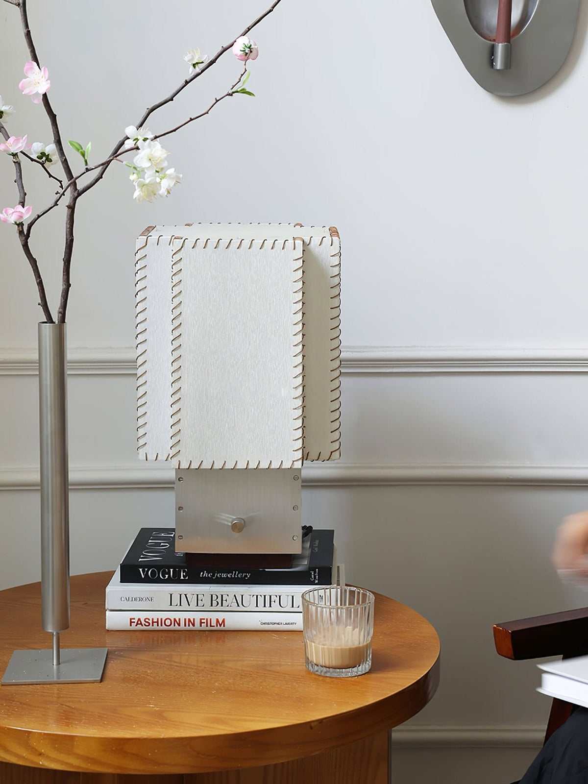 Selinora Modern Table Lamp