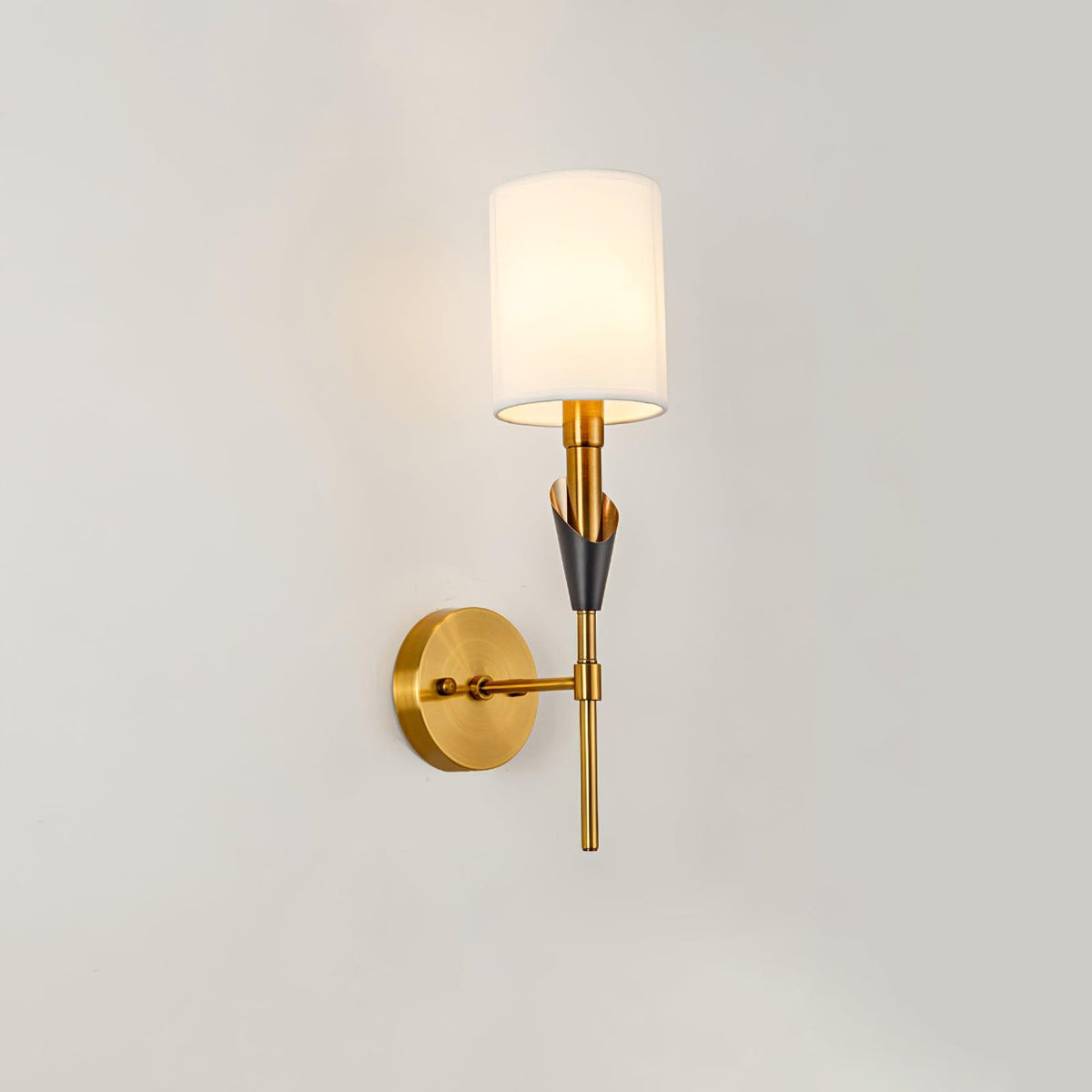 Eurzorira Fabric Wall Light