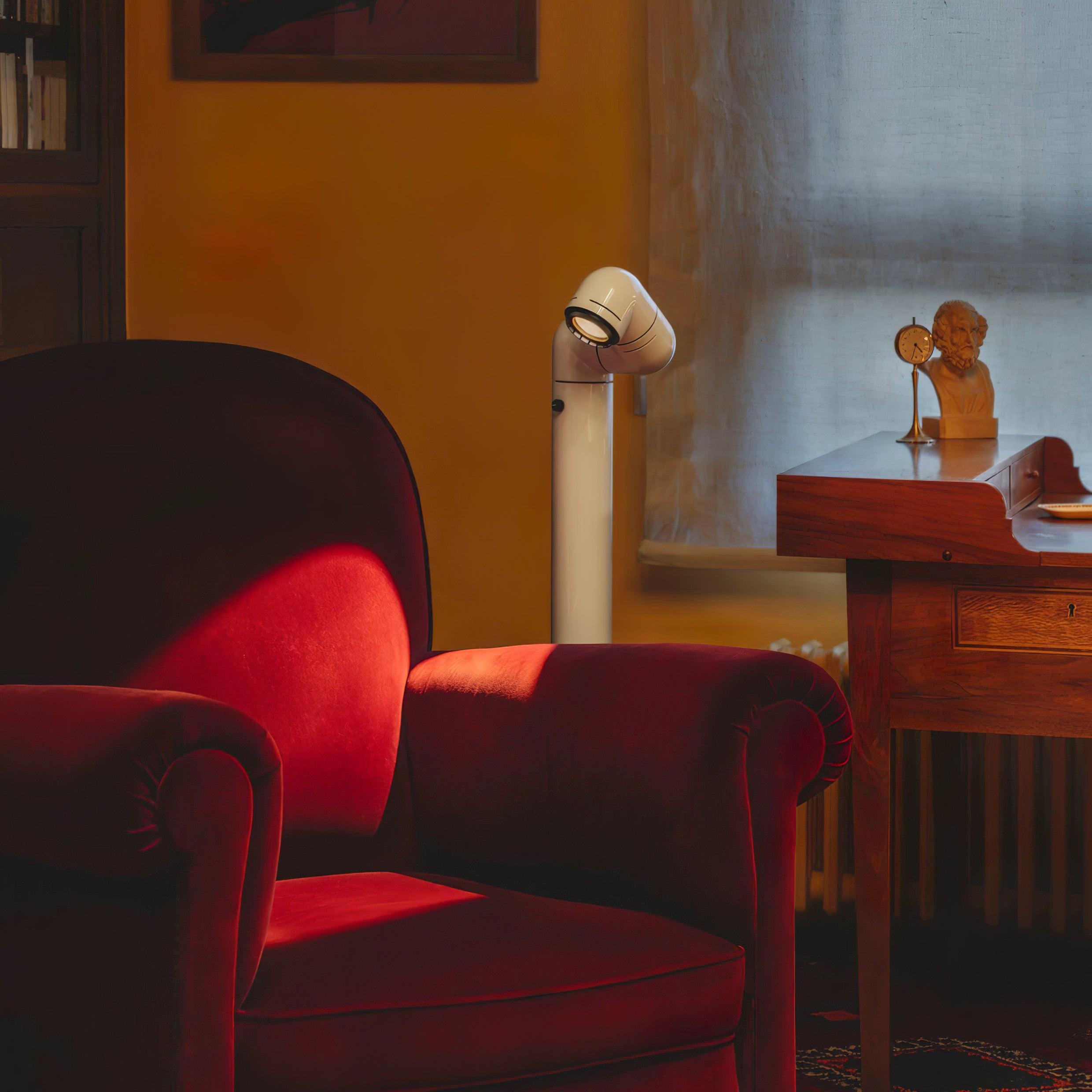 Nyor Aluminum Floor Lamp