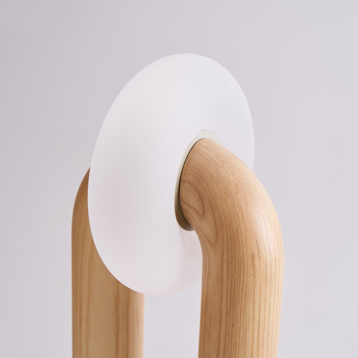 Raelix Wood Vintage Table Lamp
