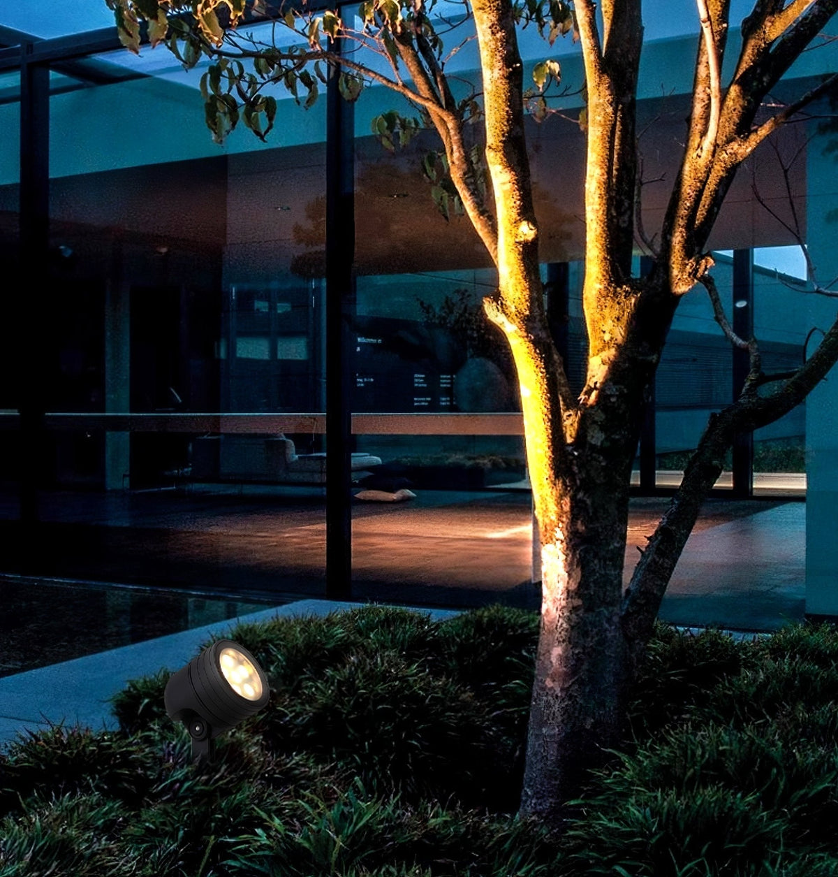 Fyld Focus Outdoor Spot Light