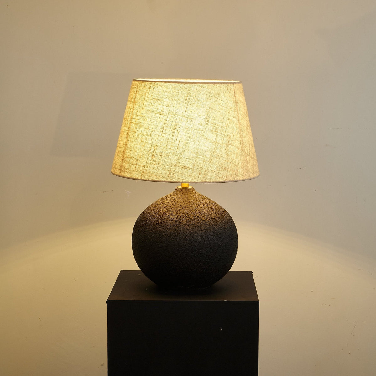 Serena Modern Table Lamp